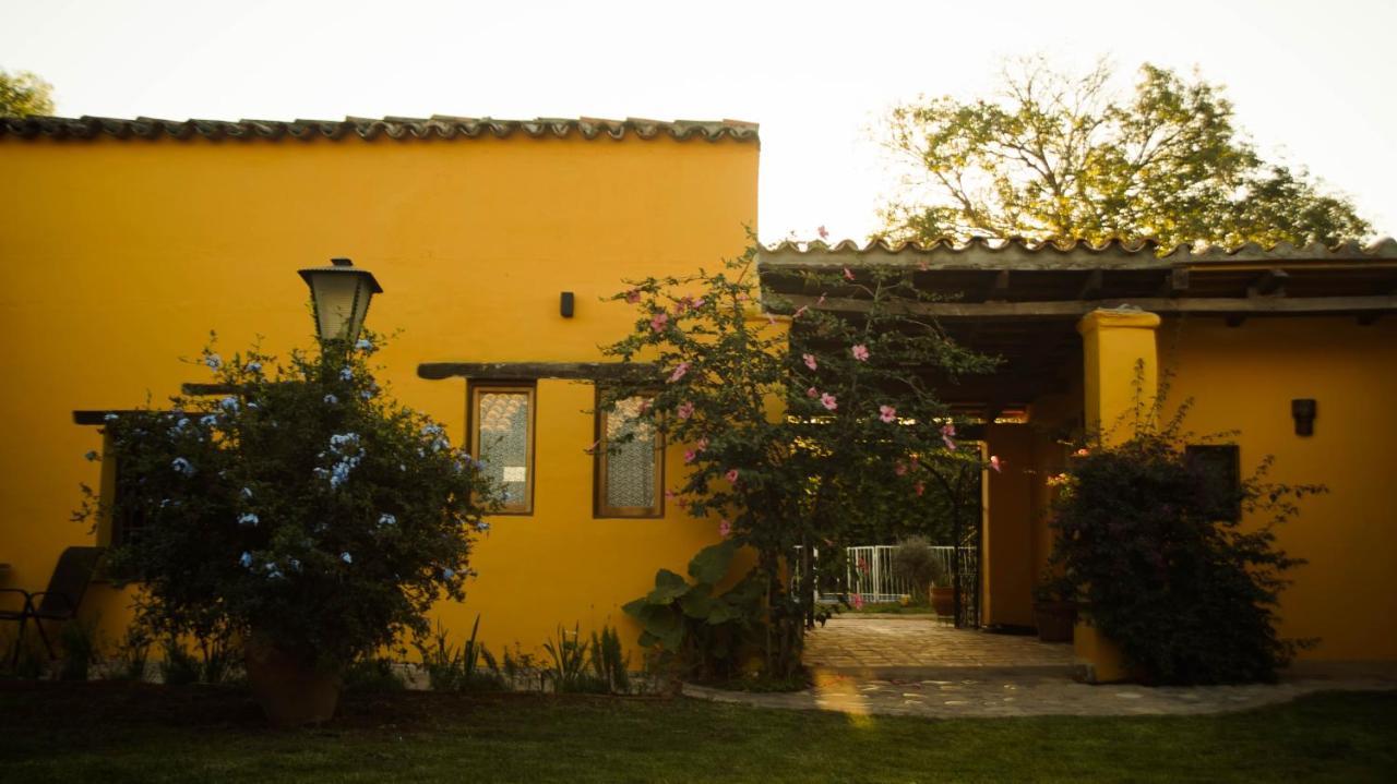 La Casona De Moldes Hotel Coronel Moldes Екстериор снимка