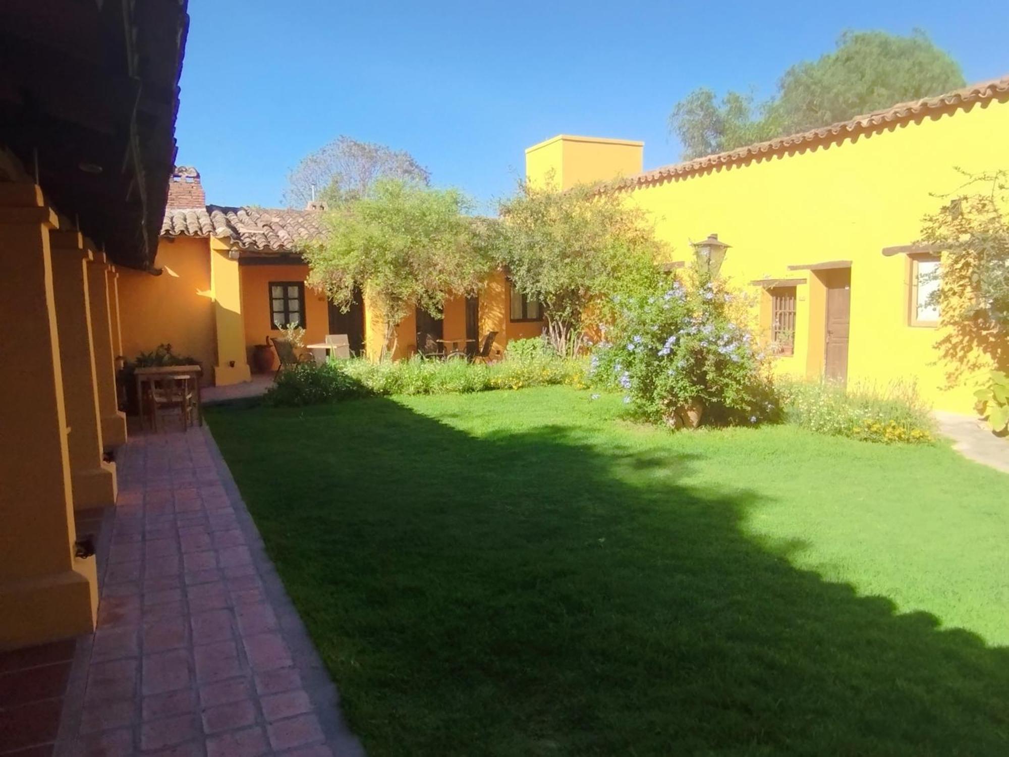 La Casona De Moldes Hotel Coronel Moldes Екстериор снимка